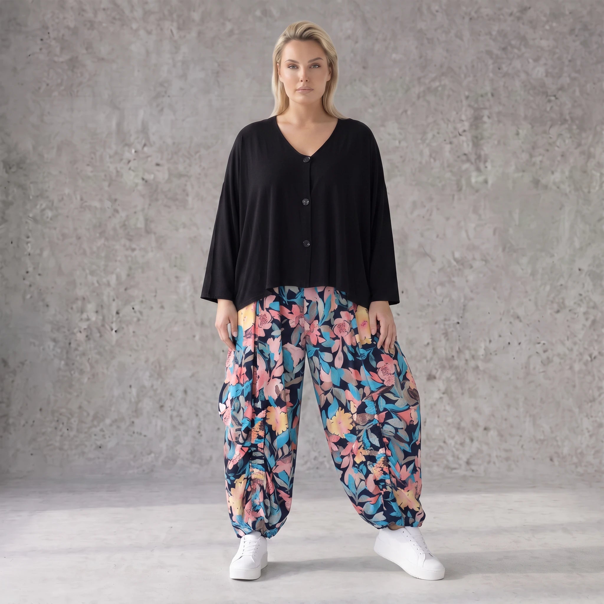 Luftige Ballonhose in Leinenoptik mit elastischem Bund in Marineblau für sommerlichen Look