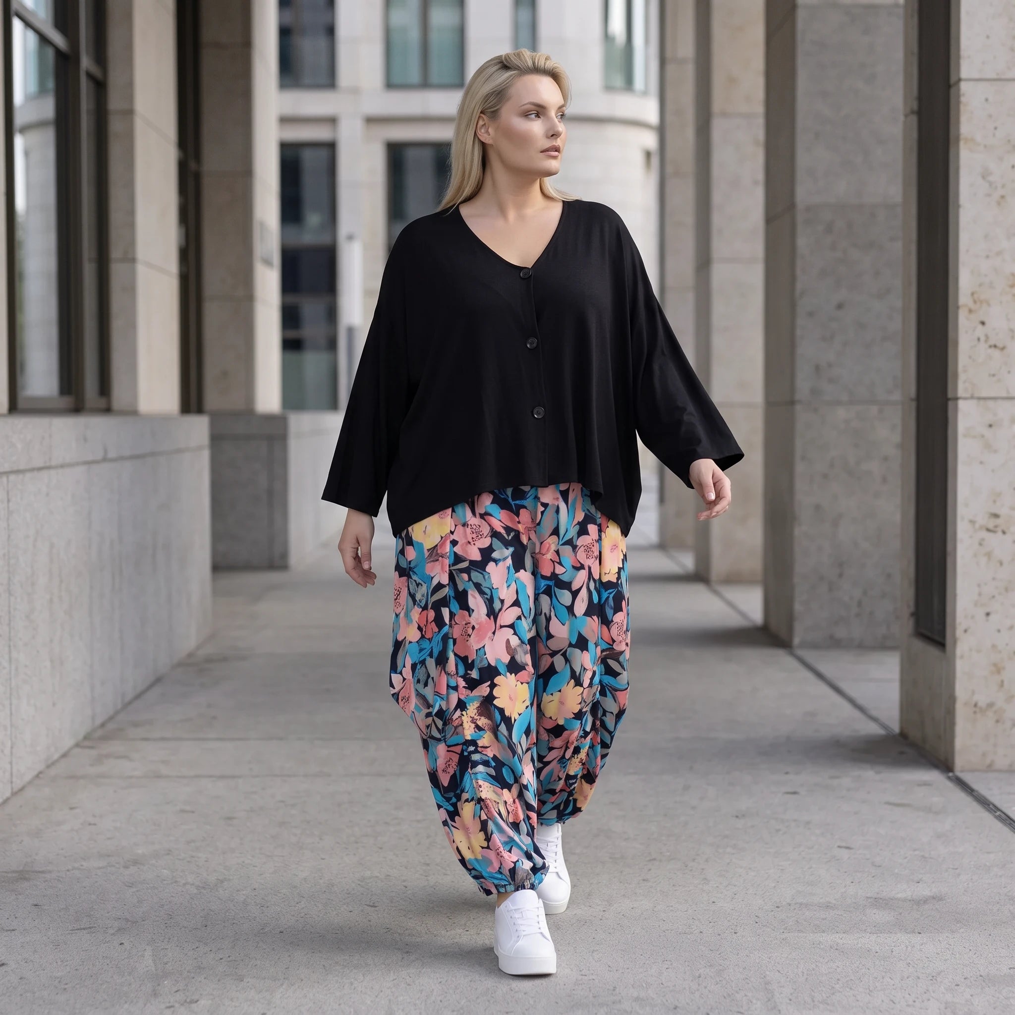 Luftige Ballonhose in Leinenoptik mit elastischem Bund in Marineblau für sommerlichen Look