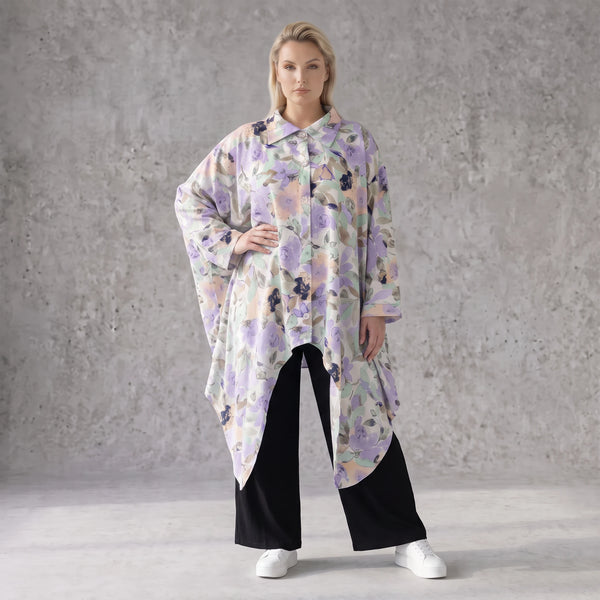 Bluse in Leinenoptik mit Zipfelsaum und Hemdkragen in zartem Magnolia mit Seitentaschen