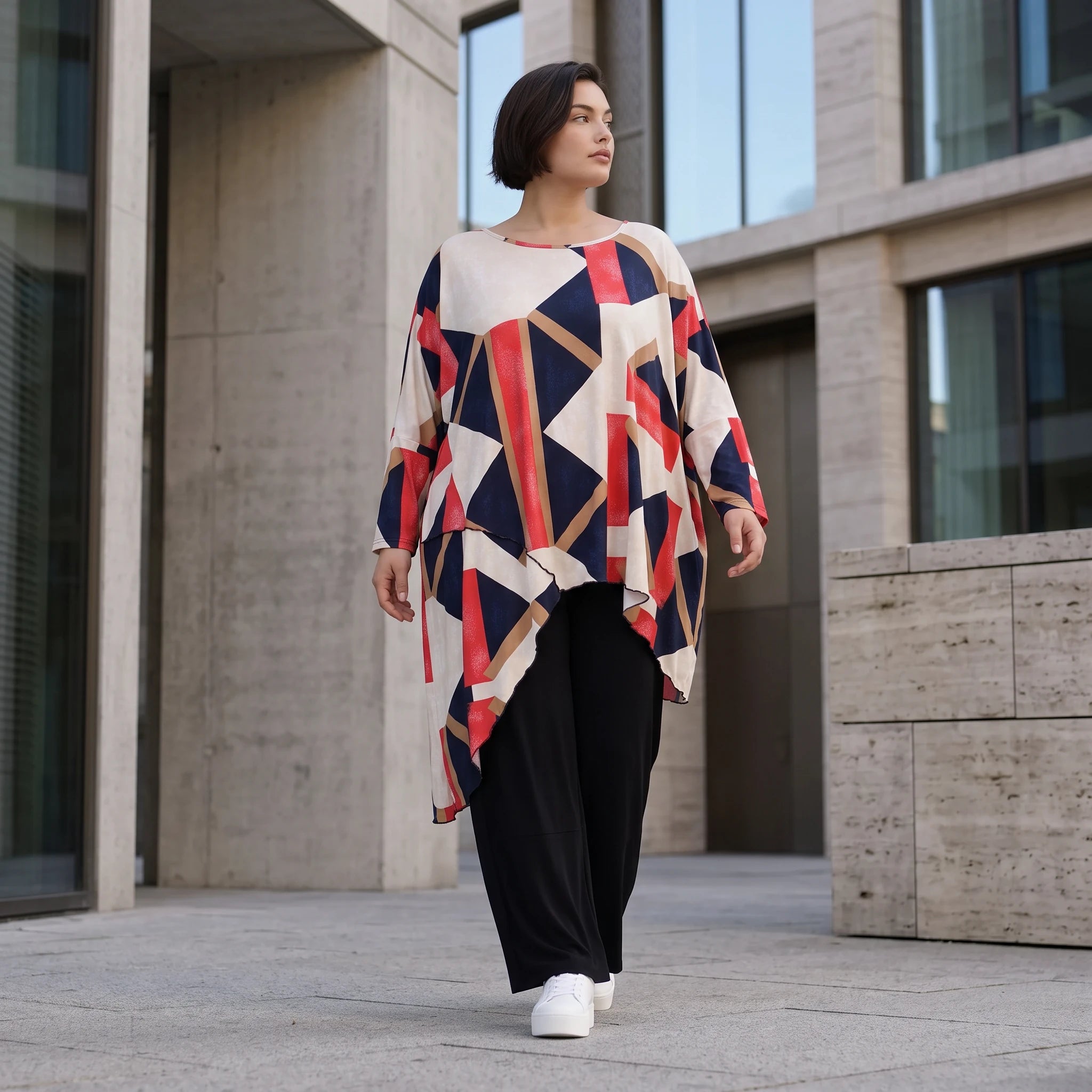 Fließendes Kurzarm Shirt mit asymmetrischem Schnitt in Marine und Rot aus Viskose Jersey