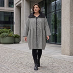 Elegante Ballonjacke aus fließendem Bengaline in Schwarz Weiß mit Hemdkragen und Taschen
