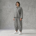 Bengaline Jacke in Schwarz und Weiß mit Stehkragen kastiger Passform und Knopfverschluss