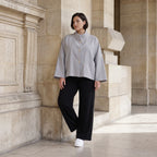 Bengaline Jacke in Grau Weiß mit kastigem Schnitt Stehkragen und 3/4-Arm für jede Saison