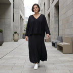 Femininer Ballonrock aus Stretch Jersey in Schwarz mit dehnbarem Bund und viel Volumen