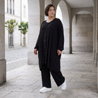 Elegante Jersey Jacke in Schwarz mit schmeichelhafter Silhouette und praktischen Taschen