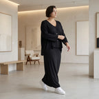 Eleganter Maxirock aus Jersey in klassischem Schwarz mit Saumschlitz und elastischem Bund