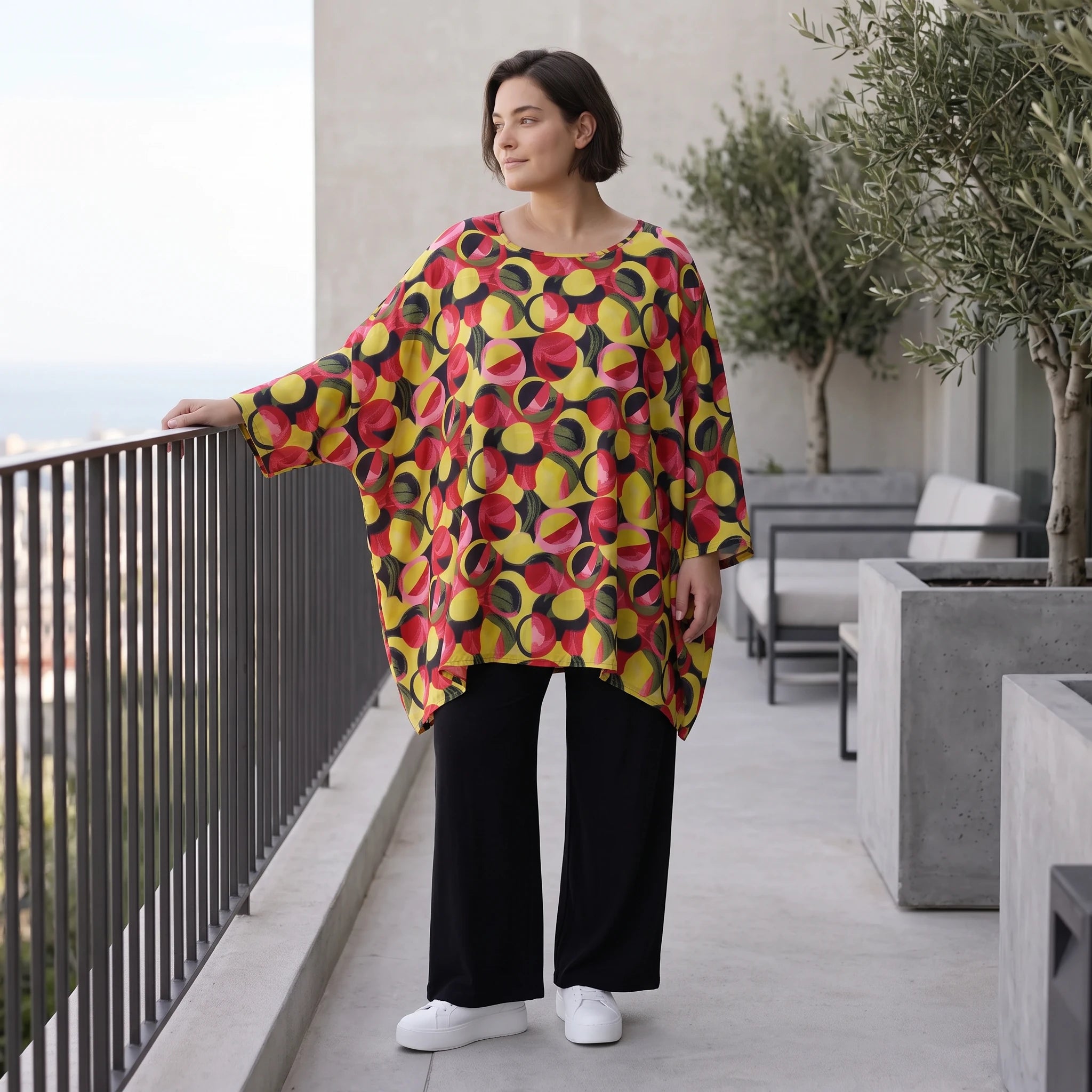 Fließendes Shirt mit 3/4-Arm und Rundhalsausschnitt aus edlem Popeline in Gelb und Fuchsia