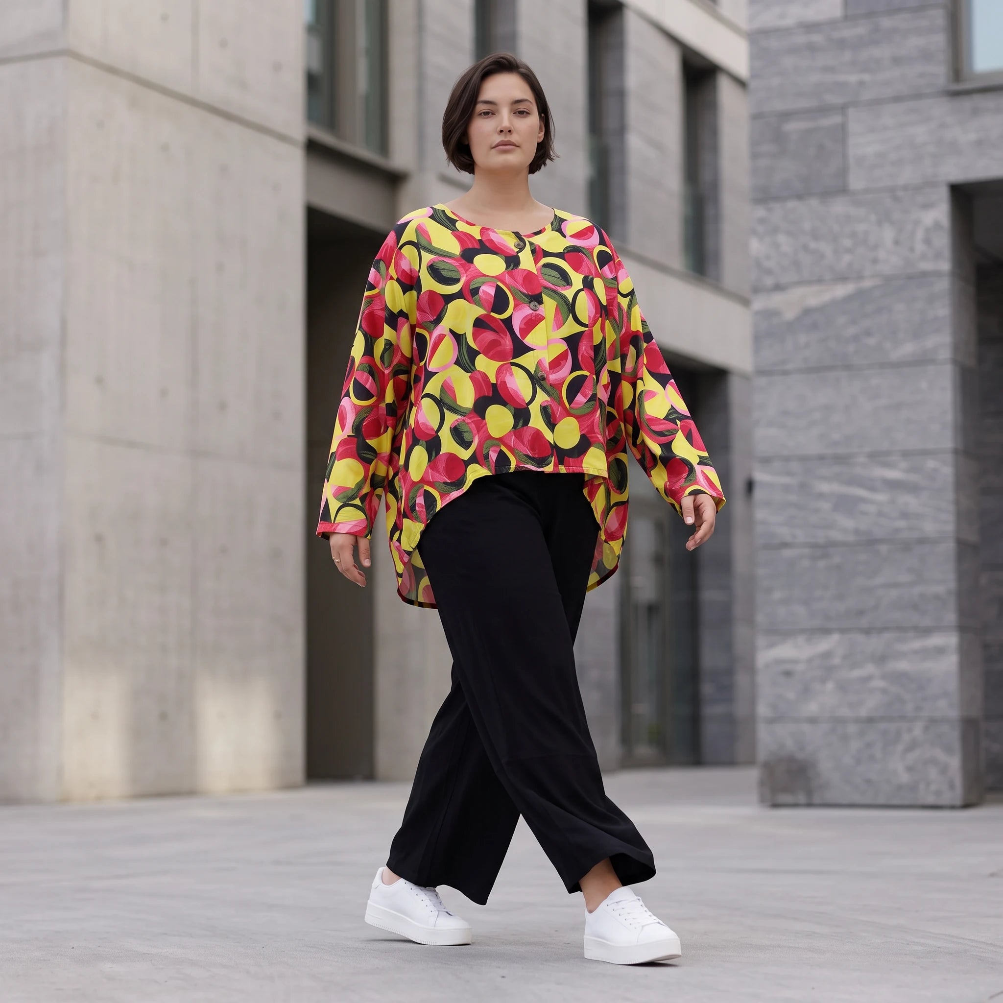Langarmjacke aus feinem Popeline in kräftigem Gelb und Fuchsia mit rundem Halsausschnitt