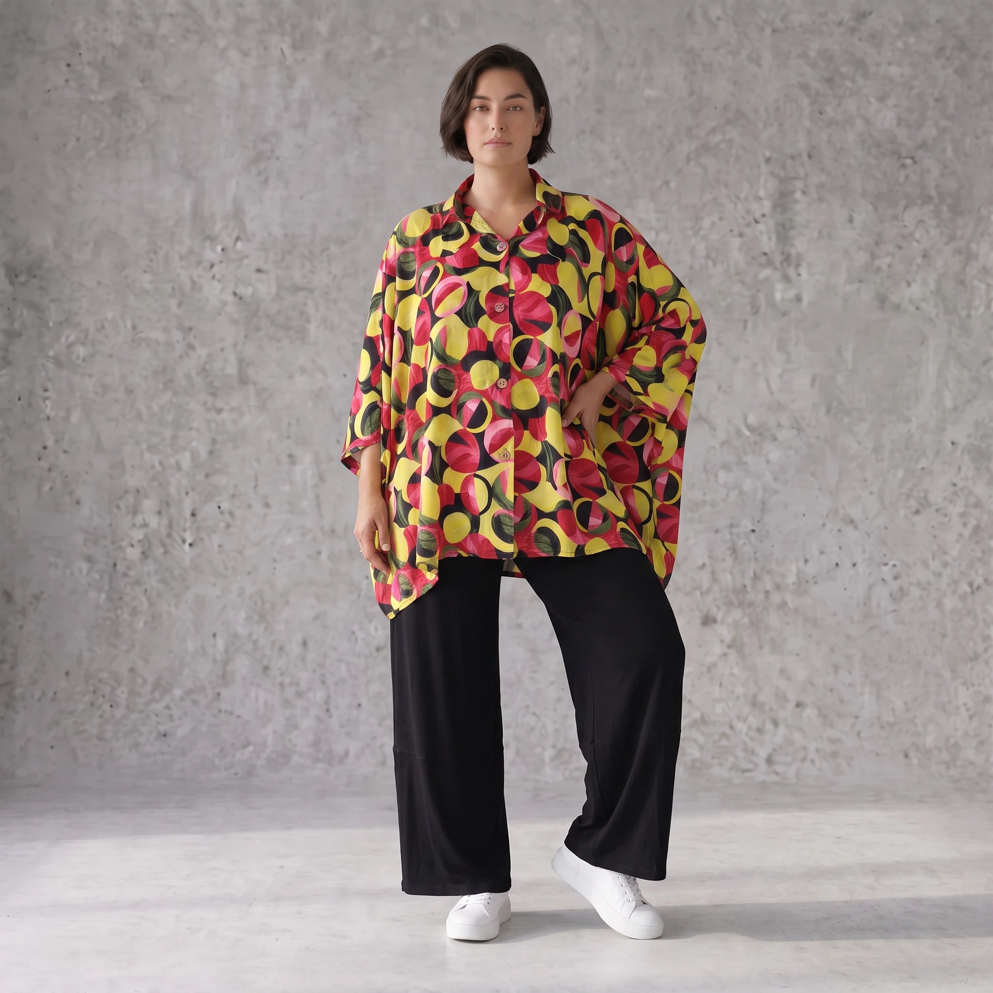 Bluse aus Viskose Popeline in Gelb und Fuchsia mit Hemdkragen und Knopfleiste sommerlich