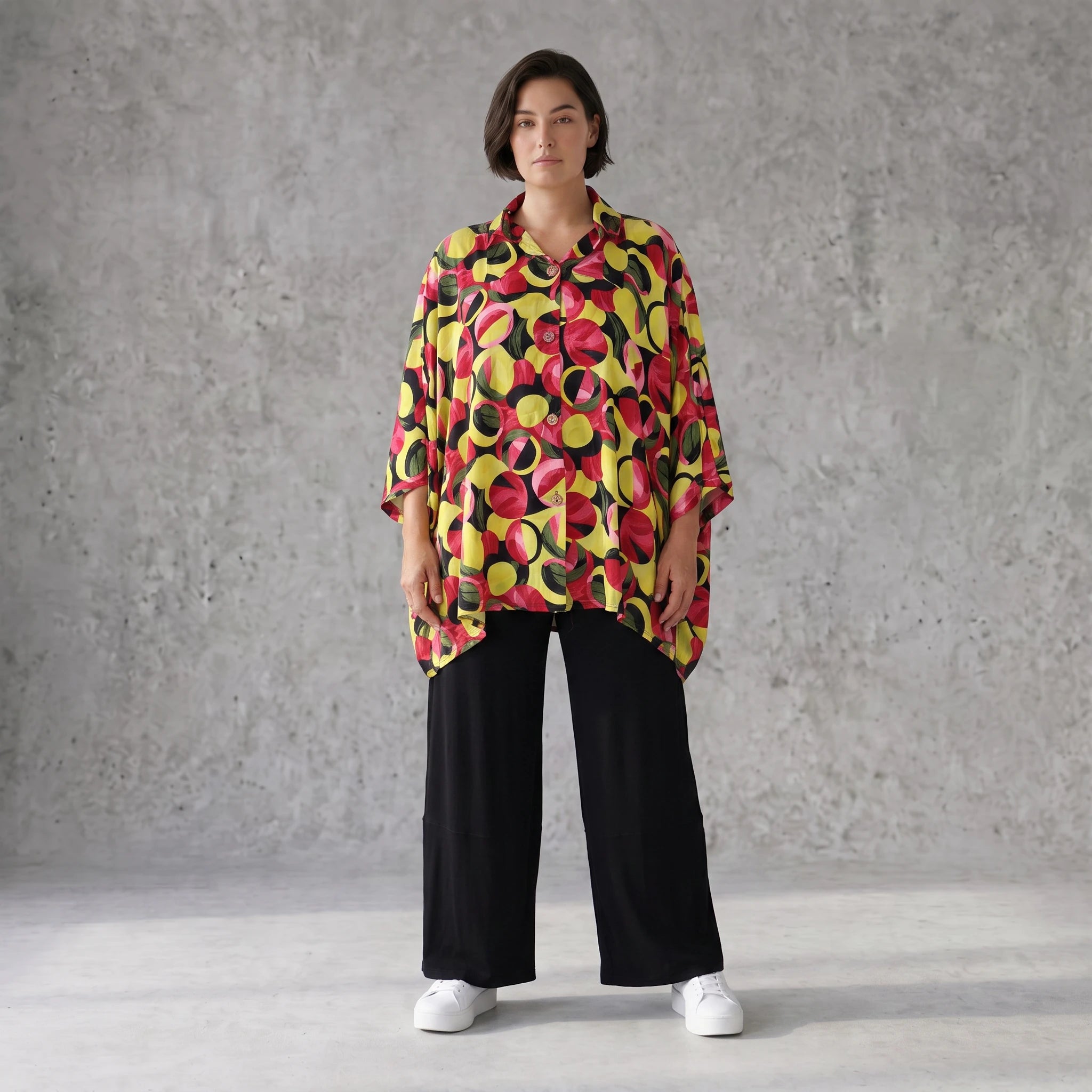 Bluse aus Viskose Popeline in Gelb und Fuchsia mit Hemdkragen und Knopfleiste sommerlich