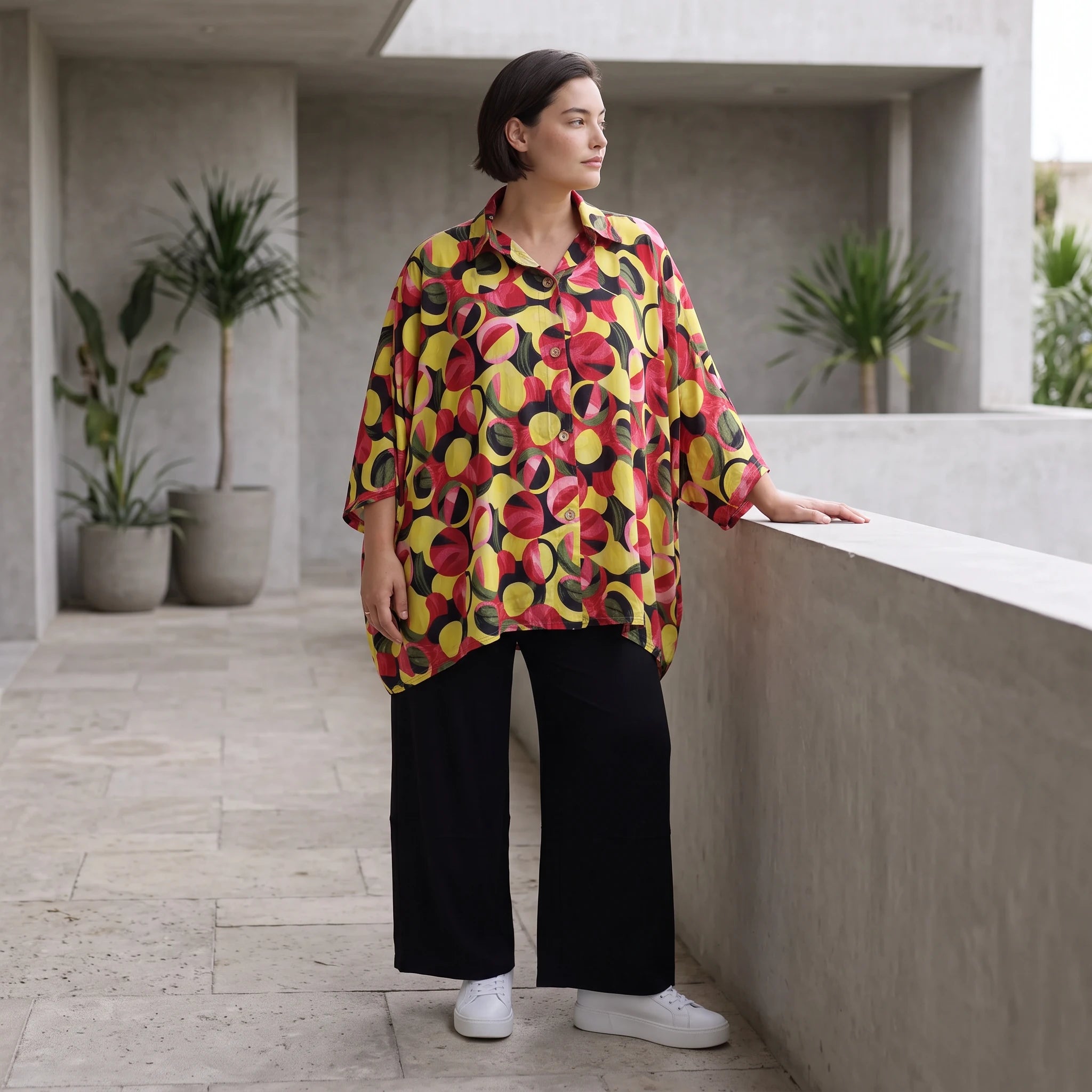 Bluse aus Viskose Popeline in Gelb und Fuchsia mit Hemdkragen und Knopfleiste sommerlich