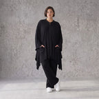 Elegante Jerseyjacke in Schwarz mit Stehkragen sowie Reißverschluss für alle Jahreszeiten