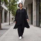 Elegante Jerseyjacke in Schwarz mit Stehkragen sowie Reißverschluss für alle Jahreszeiten