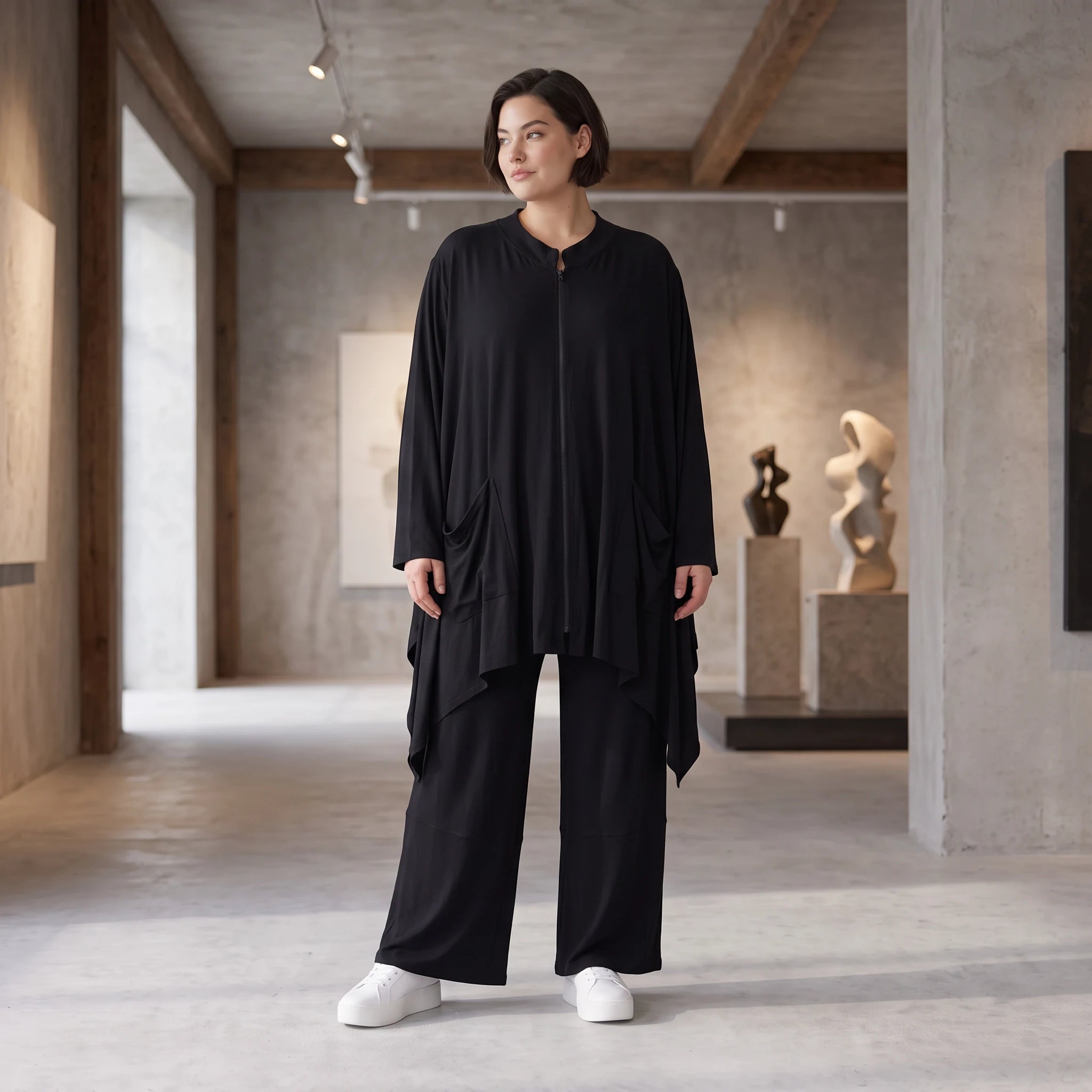Elegante Jerseyjacke in Schwarz mit Stehkragen sowie Reißverschluss für alle Jahreszeiten