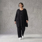 Elegante schwarze Jacke aus weichem Viskosejersey mit schmeichelndem Schnitt Knopfleiste