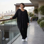 Elegante schwarze Jacke aus weichem Viskosejersey mit schmeichelndem Schnitt Knopfleiste