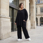 Langarmshirt in Schwarz mit fließender Silhouette aus weichem Viskose Jersey und Rundhals