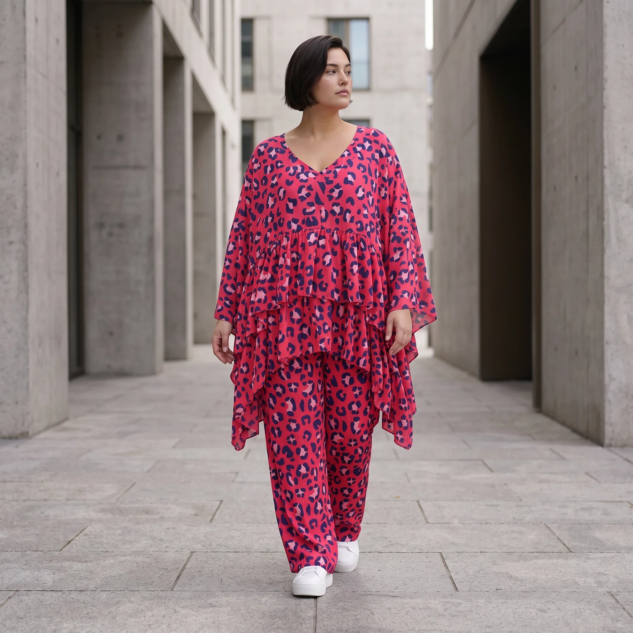 Damen Shirt Avantgarde Baumwolle Fuchsia/Marine, kastiger Schnitt, Kurzarm, V-Ausschnitt, Oversize große Größen – AKH Fashion