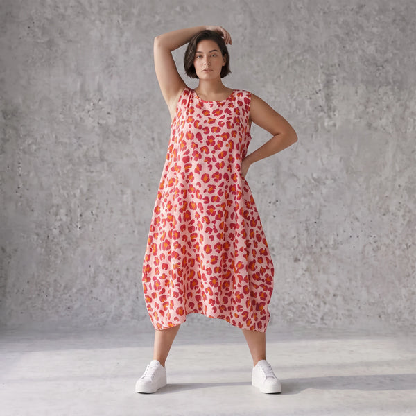Damen Kleid Avantgarde Baumwolle Rose/Rot, Ballonschnitt, Flügeltaschen, Oversize große Größen – AKH Fashion