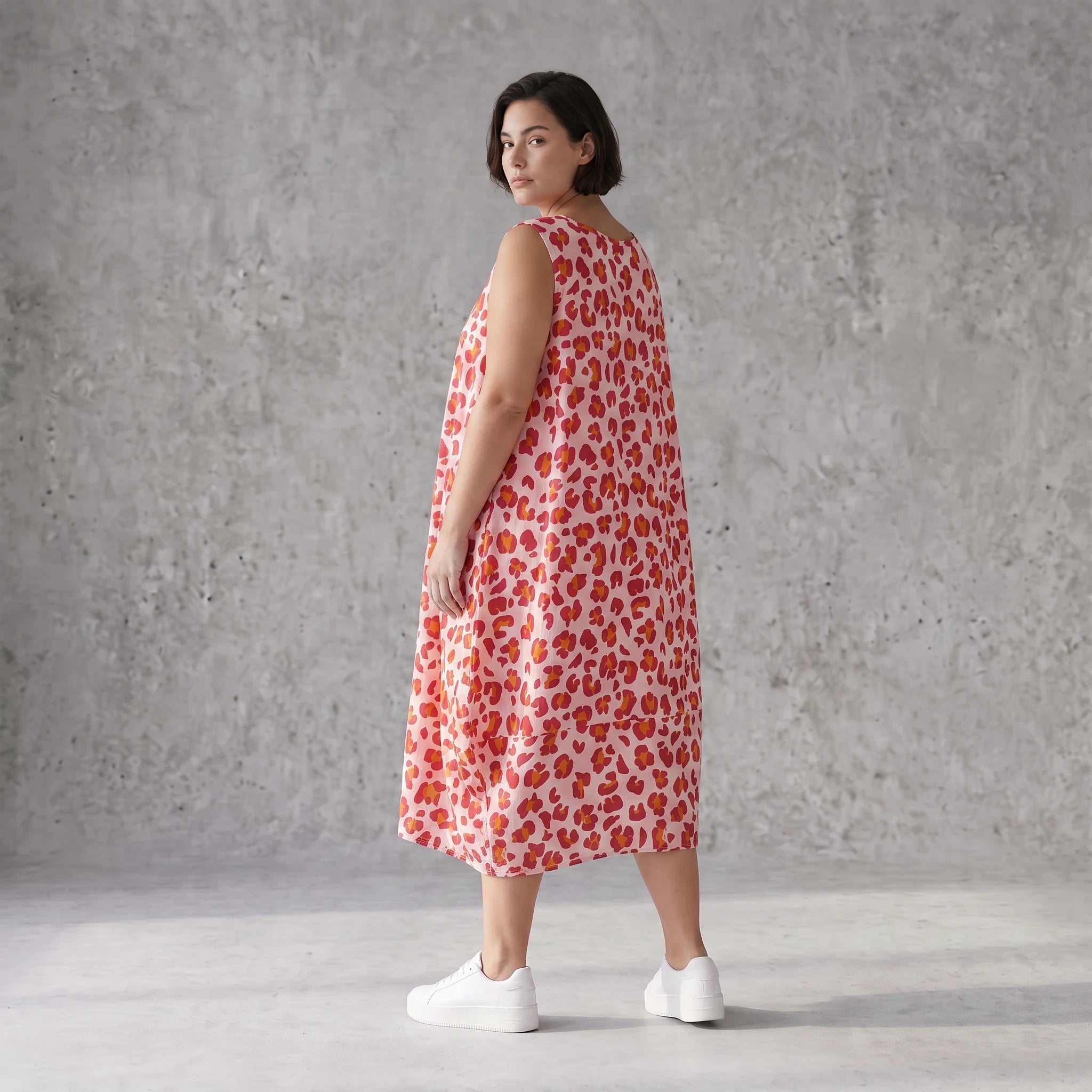 Damen Kleid Avantgarde Baumwolle Rose/Rot, Ballonschnitt, Flügeltaschen, Oversize große Größen – AKH Fashion