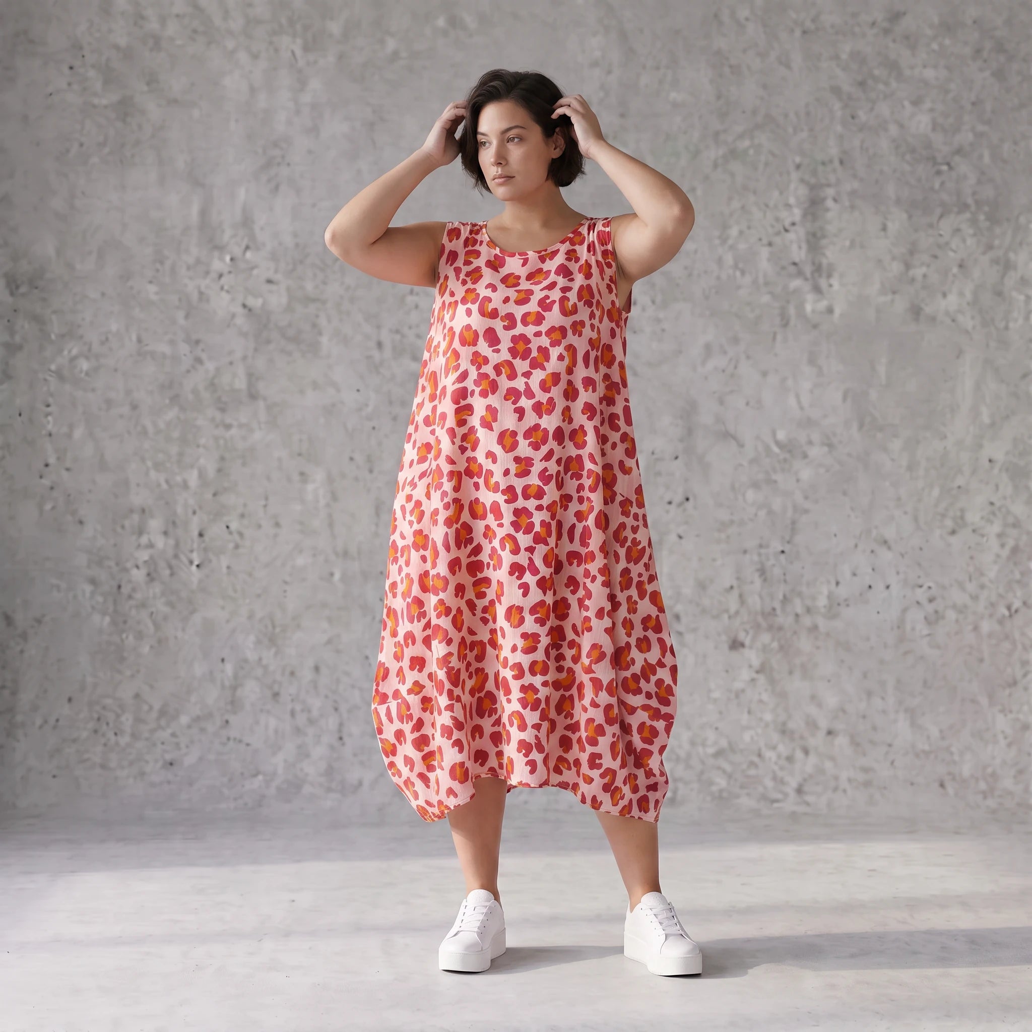 Damen Kleid Avantgarde Baumwolle Rose/Rot, Ballonschnitt, Flügeltaschen, Oversize große Größen – AKH Fashion