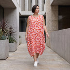 Damen Kleid Avantgarde Baumwolle Rose/Rot, Ballonschnitt, Flügeltaschen, Oversize große Größen – AKH Fashion