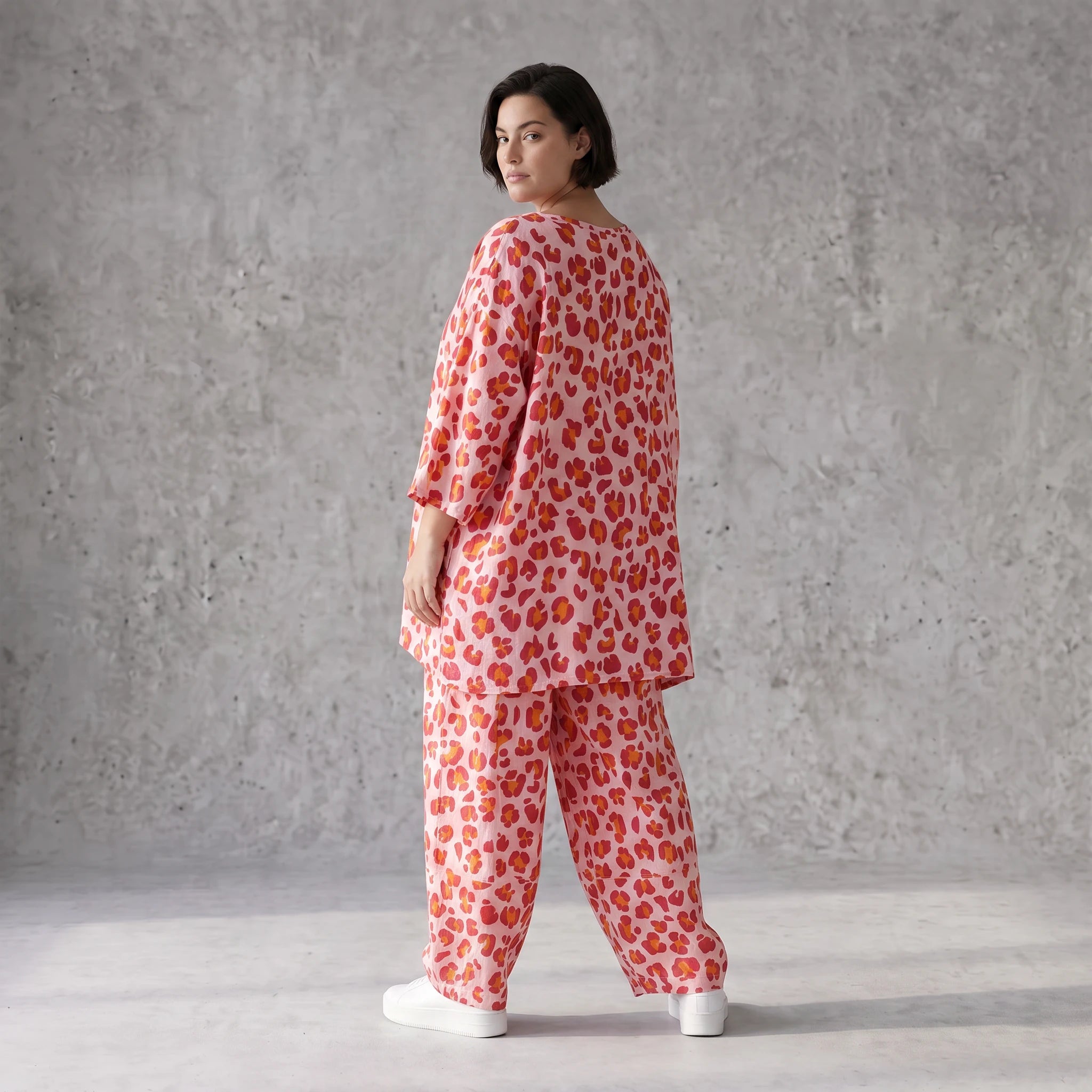 Damen Shirt Avantgarde Baumwolle Rose/Rot, A-Form, Seitentaschen, Oversize große Größen – AKH Fashion