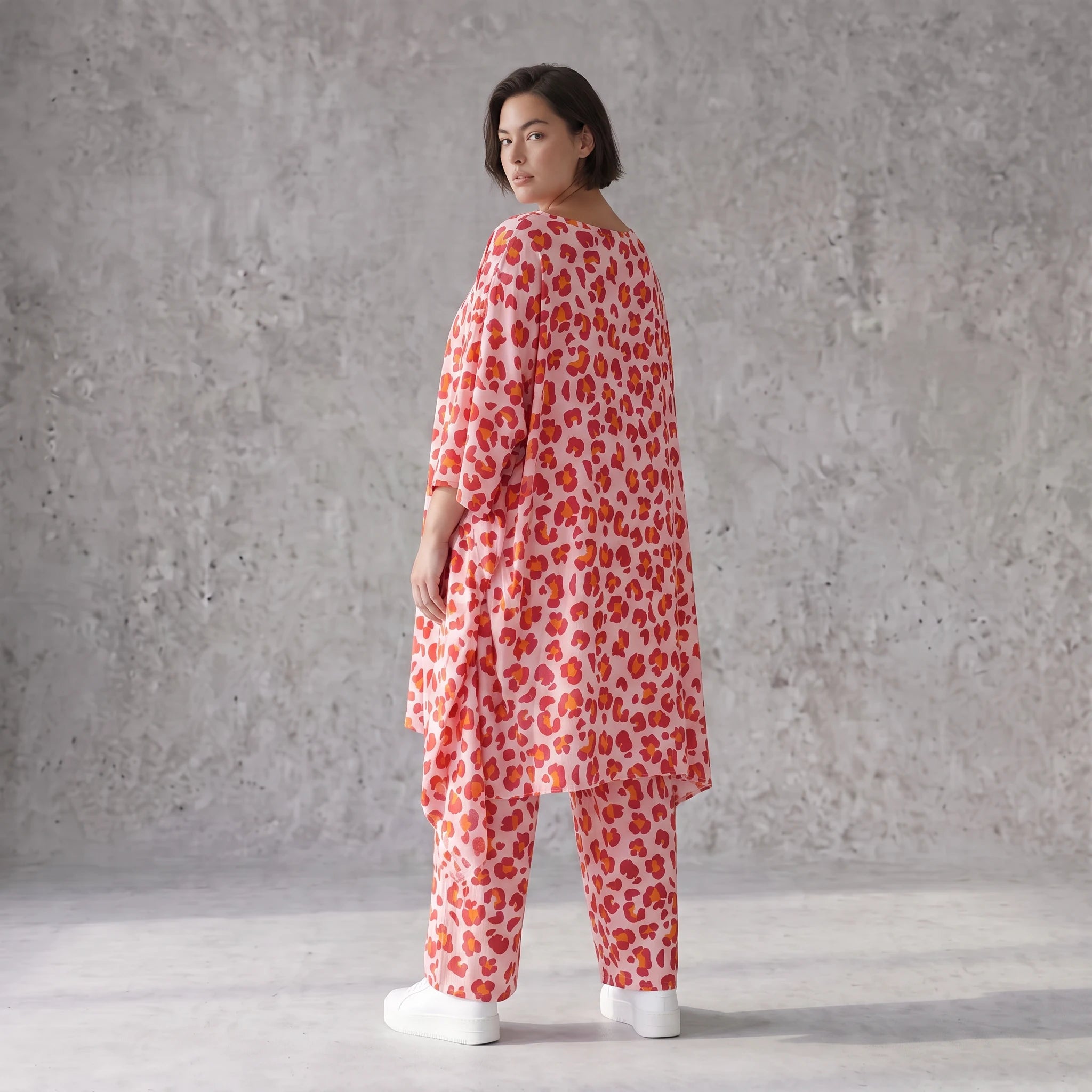 Damen Shirt Avantgarde Baumwolle Rose/Rot, A-Form, Volant, Oversize große Größen – AKH Fashion