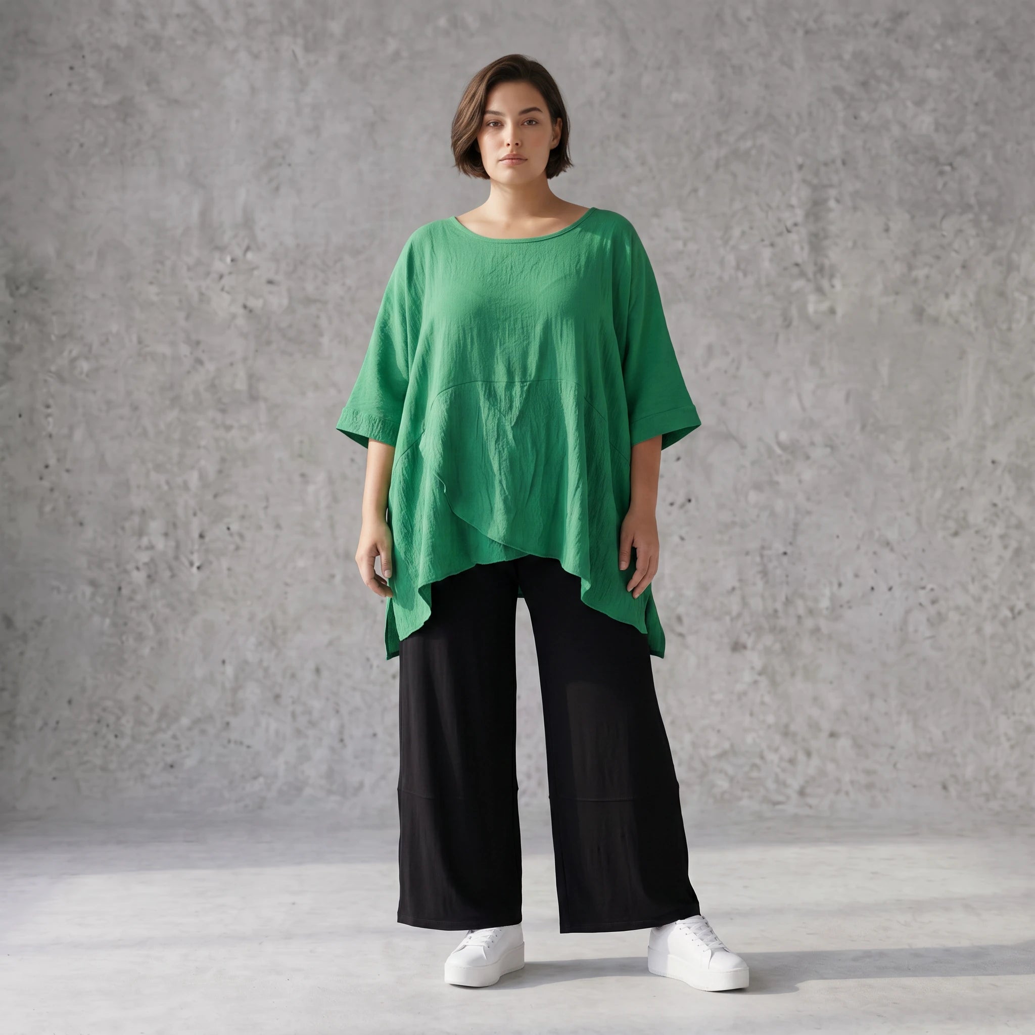 Damen Shirt Avantgarde Viskose Grün, kastiger Schnitt, Kurzarm, Oversize große Größen – AKH Fashion