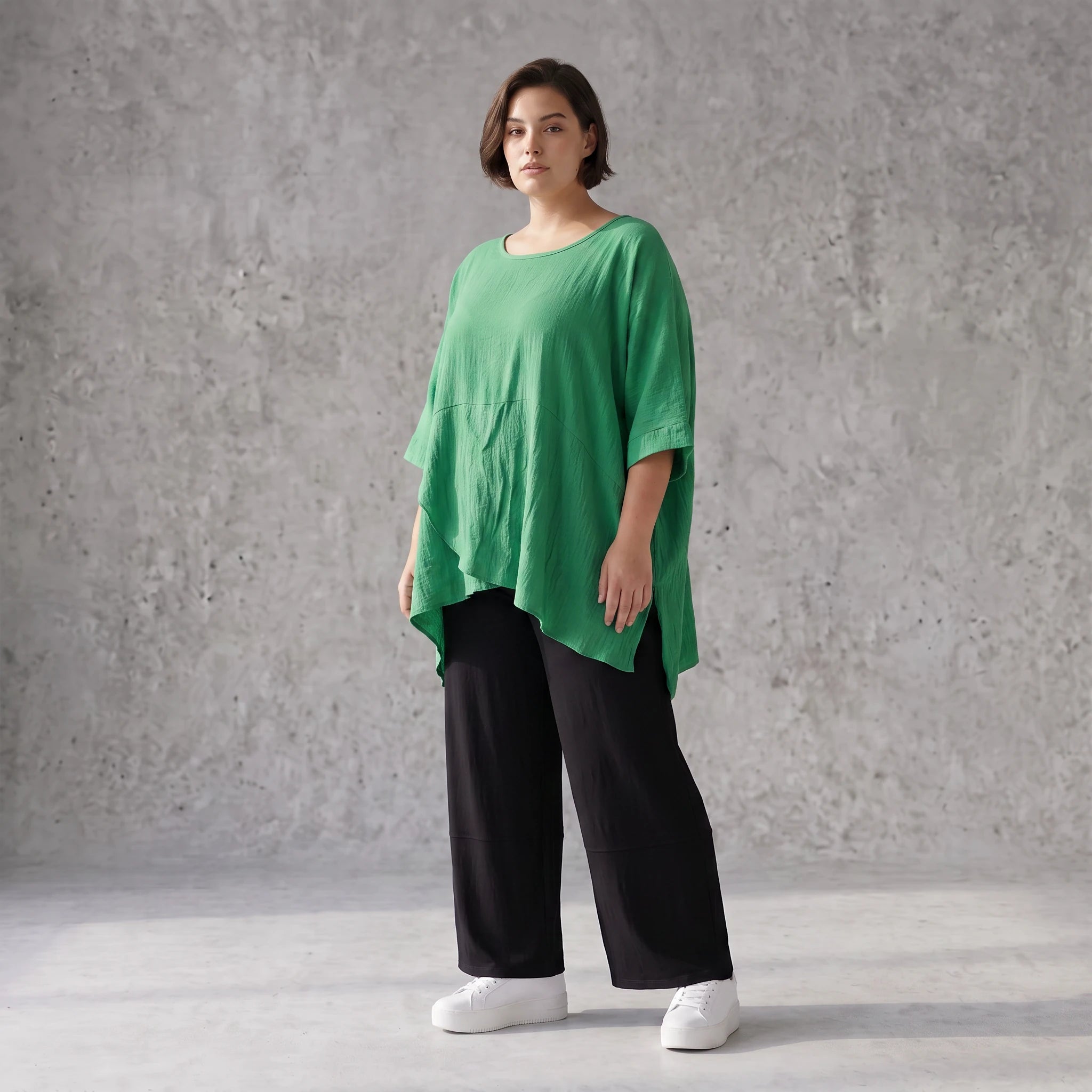 Damen Shirt Avantgarde Viskose Grün, kastiger Schnitt, Kurzarm, Oversize große Größen – AKH Fashion