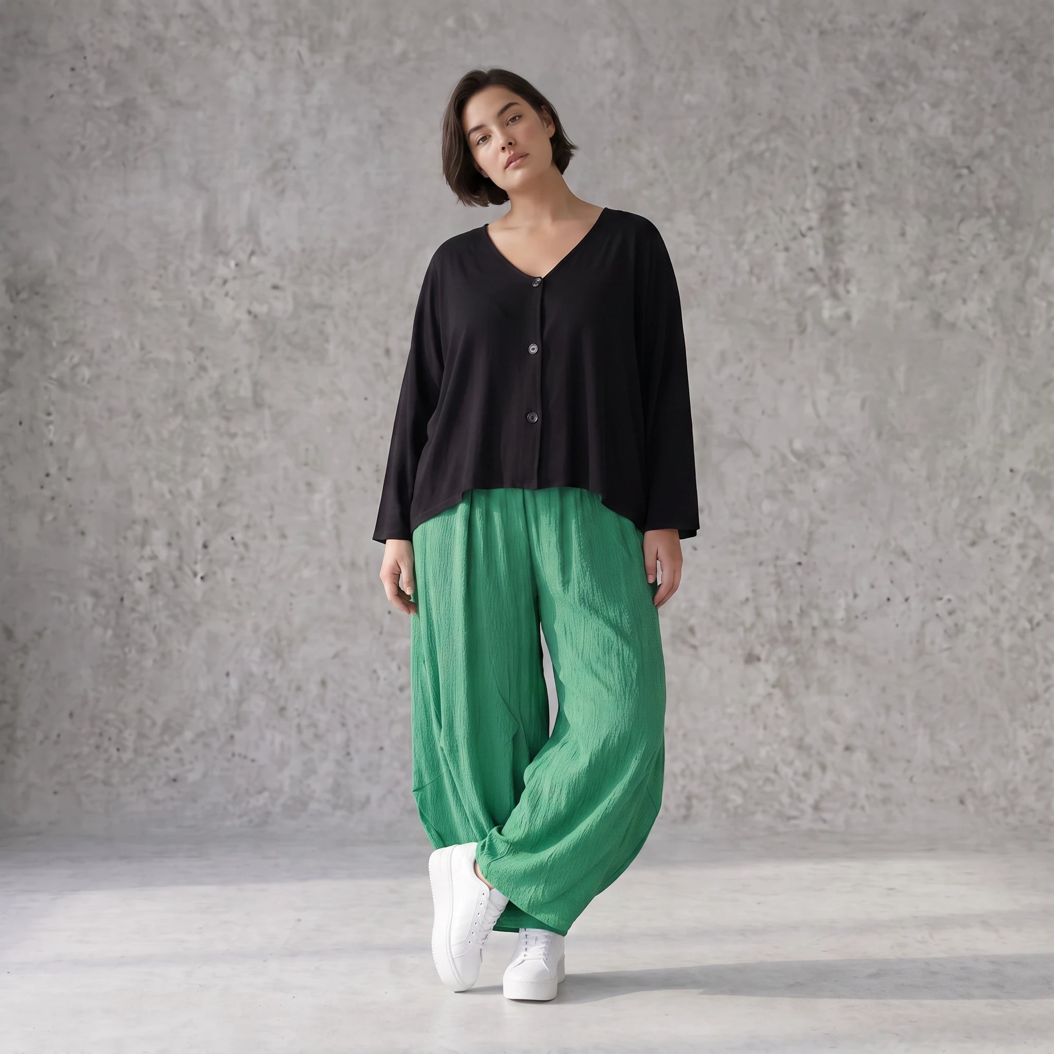 Damen Hose Avantgarde Viskose Grün, Ballonhose, Flügeltaschen, Oversize große Größen – AKH Fashion