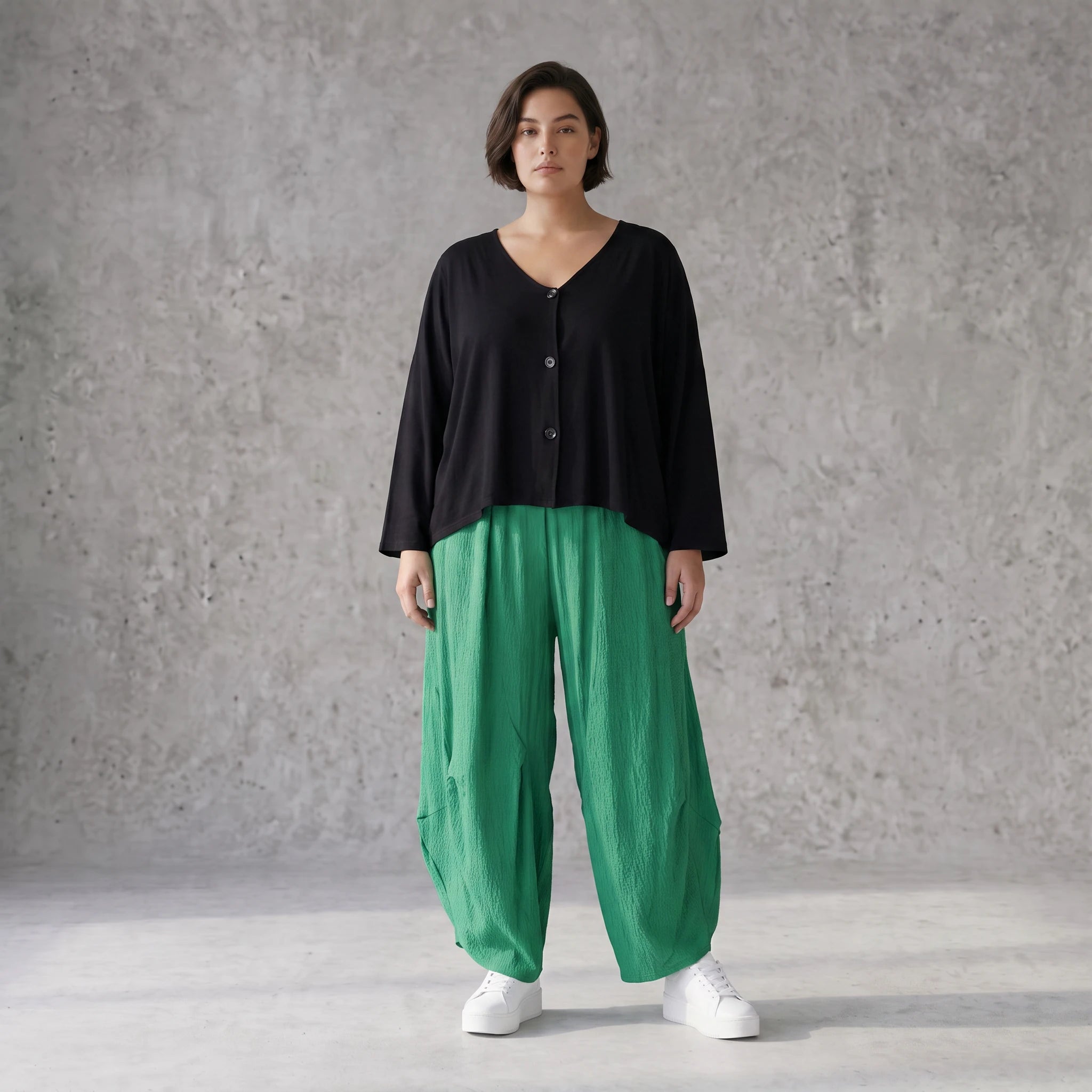 Damen Hose Avantgarde Viskose Grün, Ballonhose, Flügeltaschen, Oversize große Größen – AKH Fashion