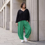 Damen Hose Avantgarde Viskose Grün, Ballonhose, Flügeltaschen, Oversize große Größen – AKH Fashion
