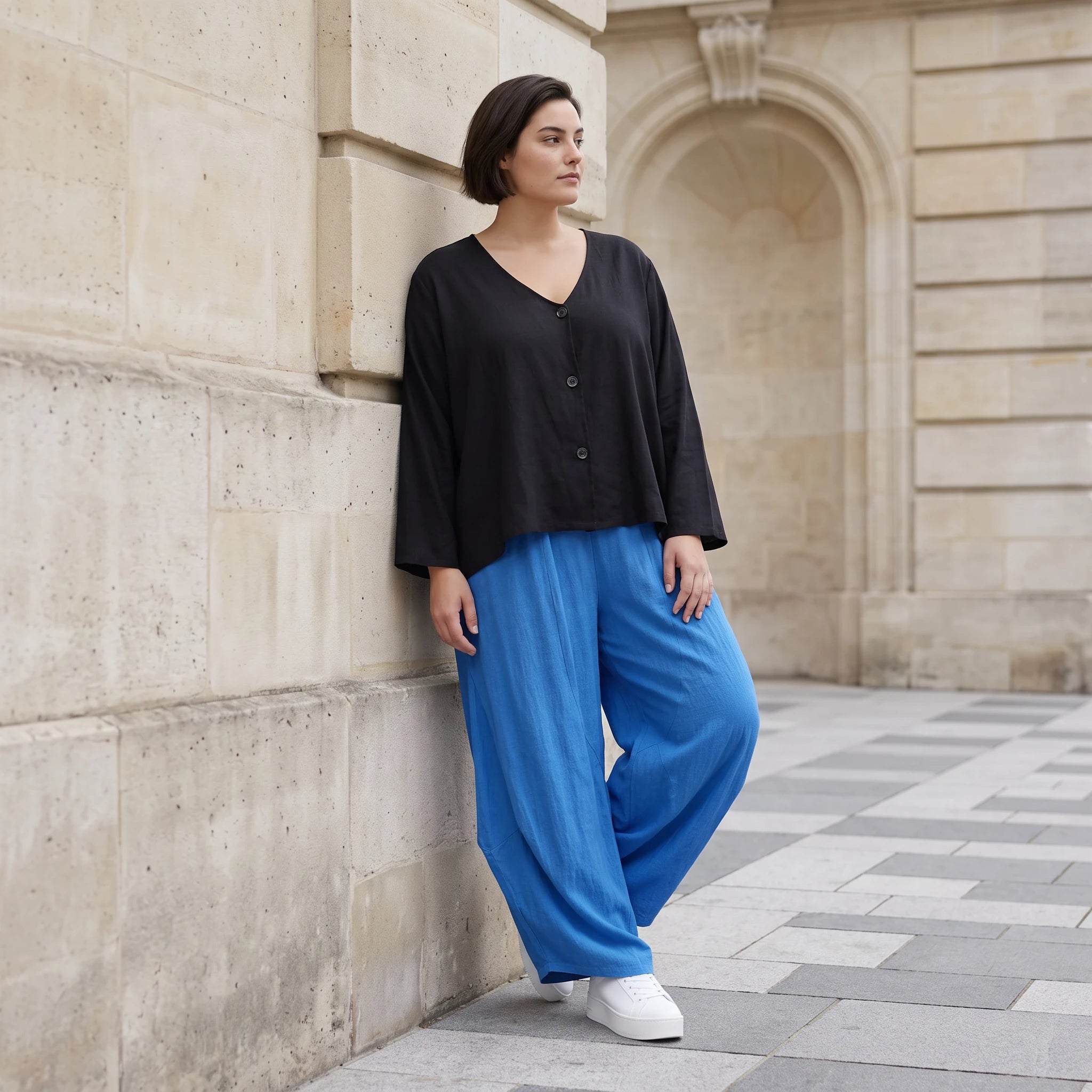 Damen Hose Avantgarde Viskose Royalblau, Ballonschnitt, Flügeltaschen, Oversize große Größen – AKH Fashion
