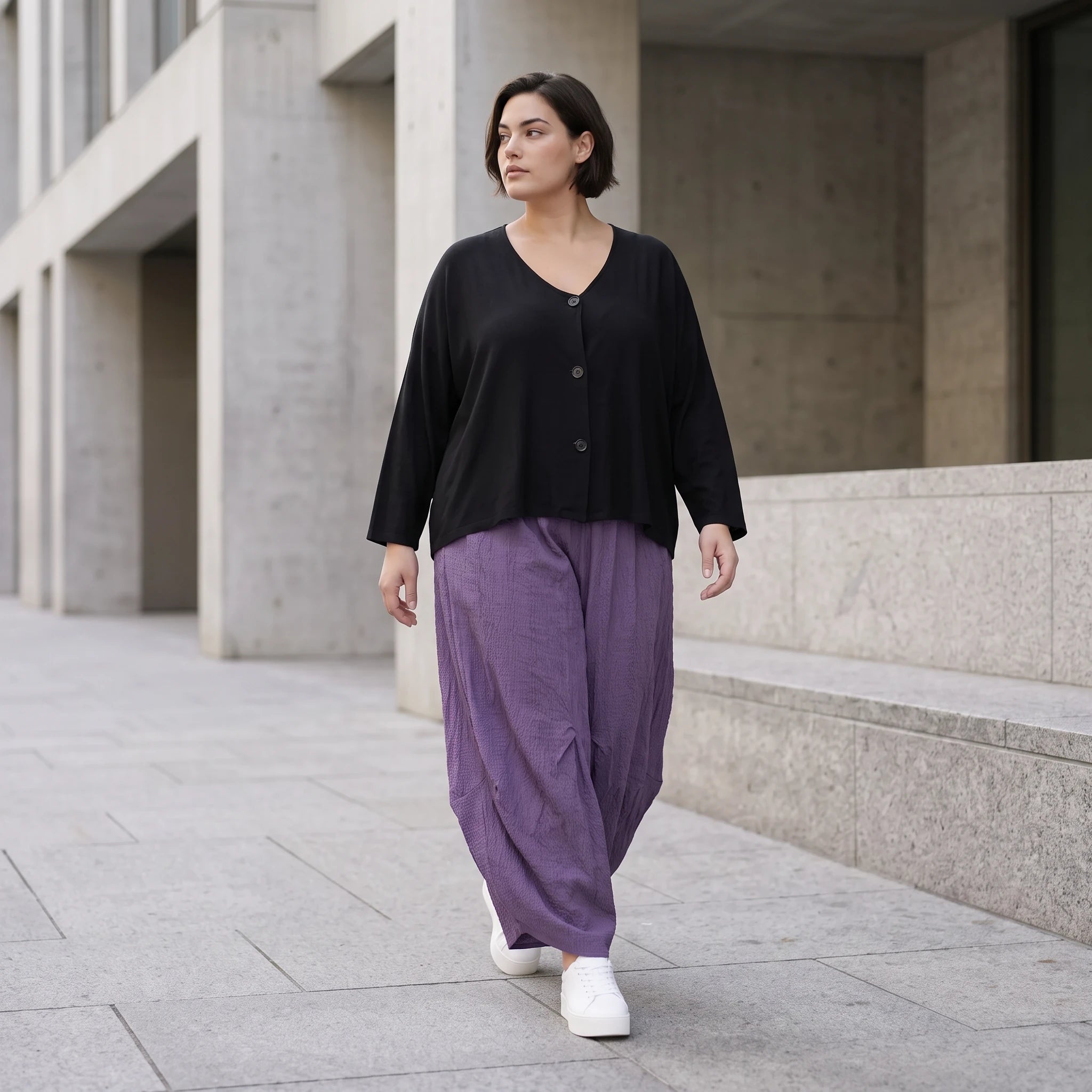 Damen Hose Avantgarde Viskose Lila, Ballonschnitt, Elastikbund, Oversize große Größen – AKH Fashion
