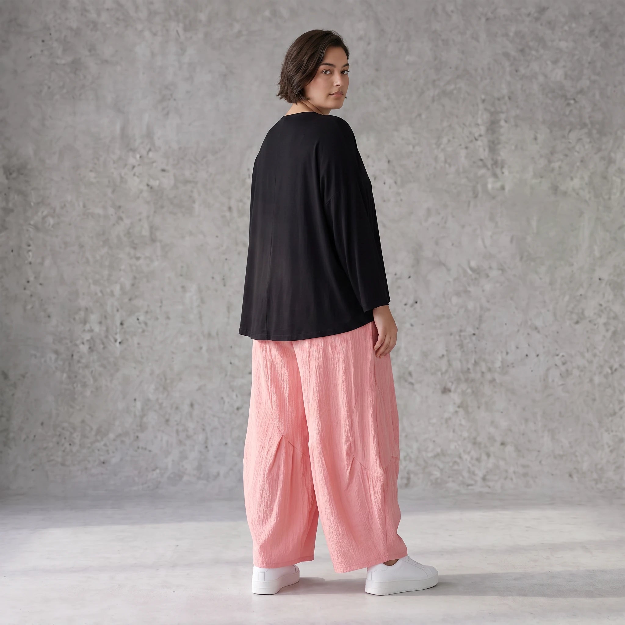 Damen Hose Avantgarde Viskose Rosa, Ballonschnitt, Elastikbund, Oversize große Größen – AKH Fashion