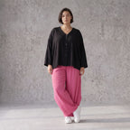 Damen Hose Avantgarde Viskose Fuchsia, Ballonschnitt, Flügeltaschen, Oversize große Größen – AKH Fashion