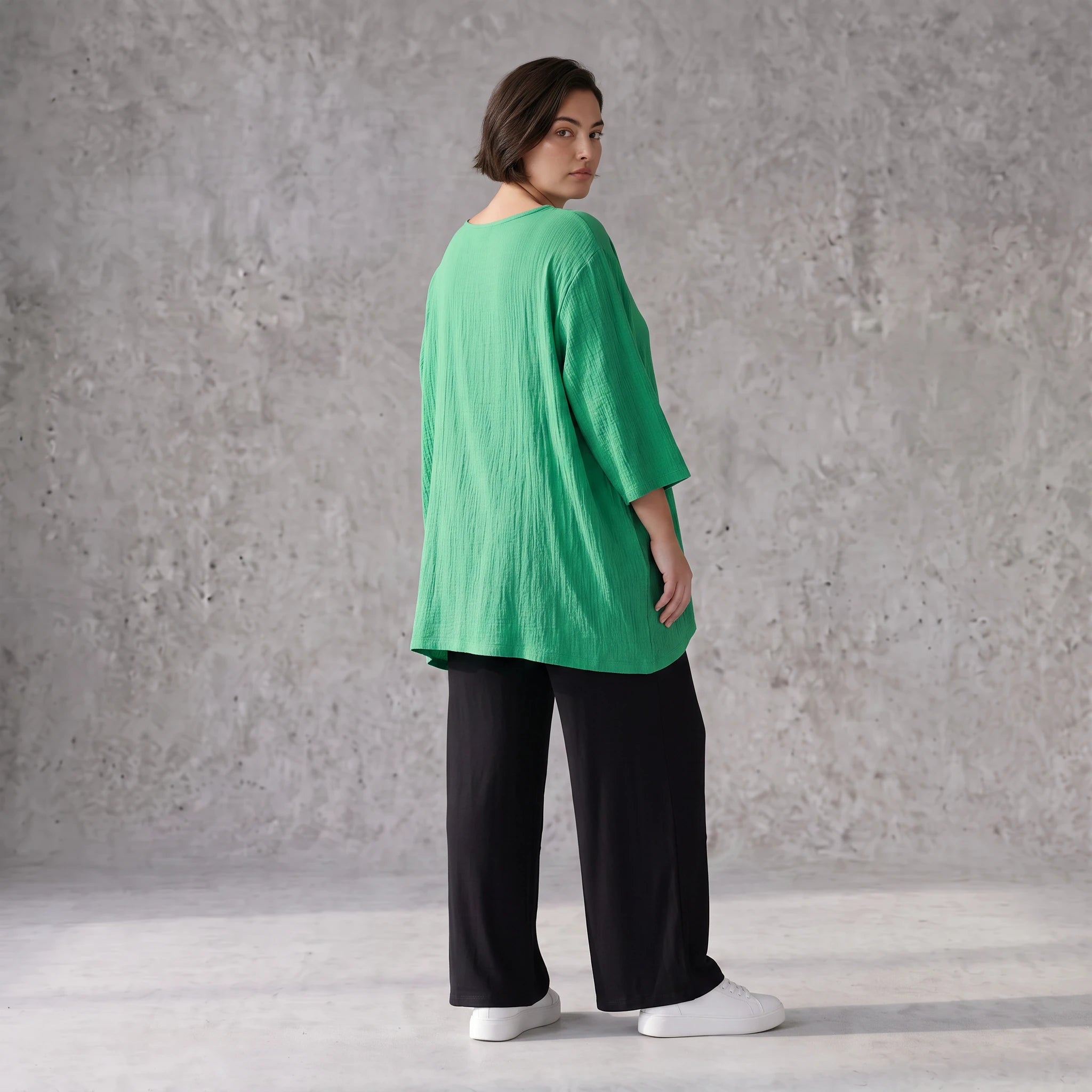 Damen Shirt Avantgarde Viskose Grün, A-Linie, Seitentaschen, Oversize große Größen – AKH Fashion