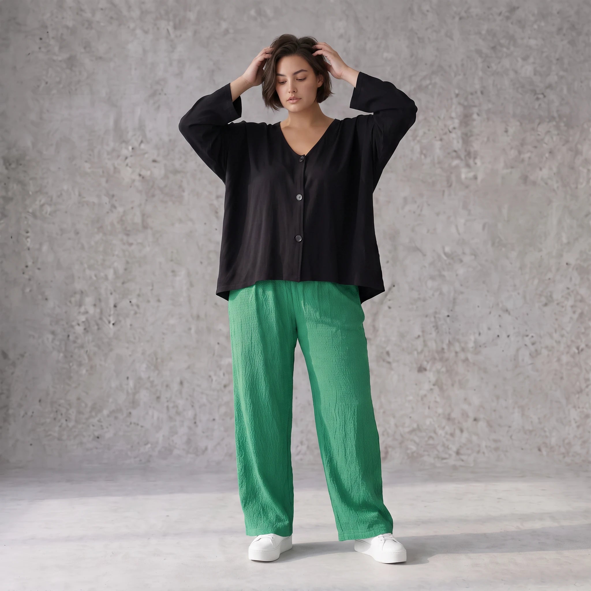 Damen Hose Avantgarde Viskose Grün, gerader Schnitt, Flügeltaschen, Oversize große Größen – AKH Fashion