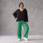 Damen Hose Avantgarde Viskose Grün, gerader Schnitt, Flügeltaschen, Oversize große Größen – AKH Fashion