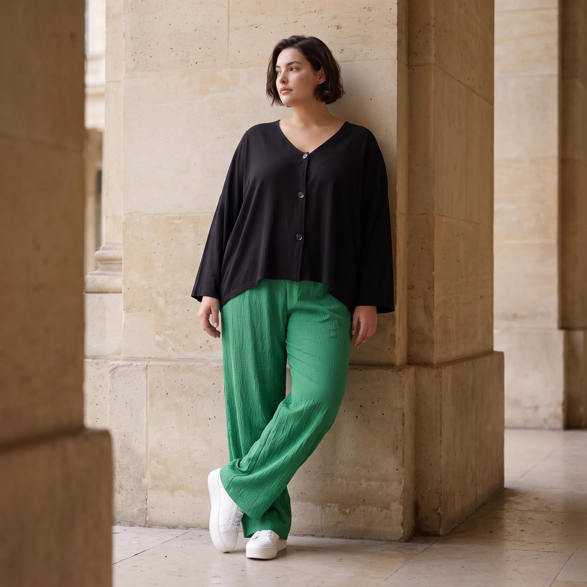 Damen Hose Avantgarde Viskose Grün, gerader Schnitt, Flügeltaschen, Oversize große Größen – AKH Fashion