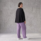 Damen Hose Avantgarde Viskose Lila, gerader Schnitt, Flügeltaschen, Oversize große Größen – AKH Fashion