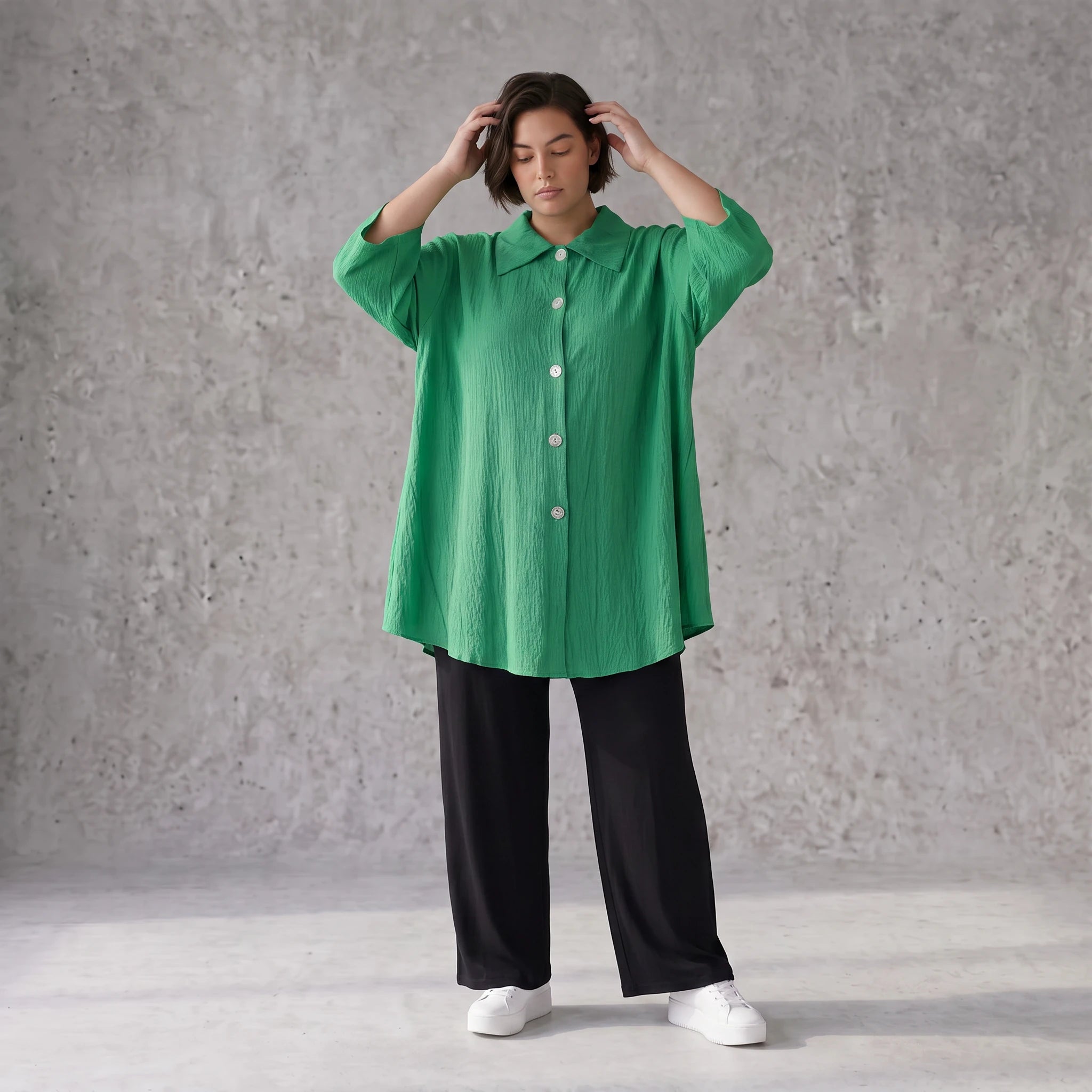 Damen Bluse Avantgarde Viskose Grün, 3/4-Arm, Knopfleiste, Oversize große Größen – AKH Fashion