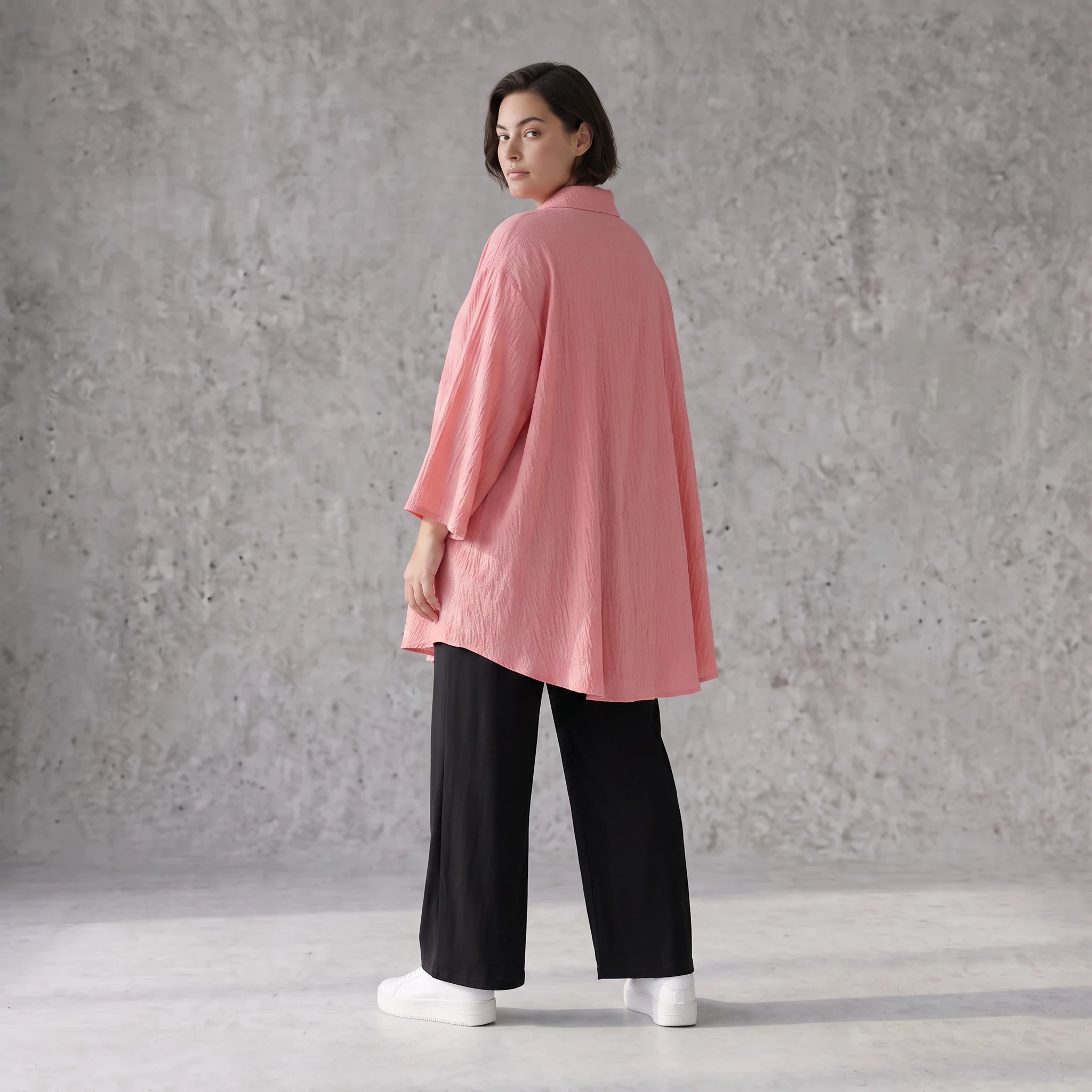 Damen Bluse Avantgarde Viskose Rosa, gerundet, 3/4-Arm, Knopfleiste, Oversize große Größen – AKH Fashion
