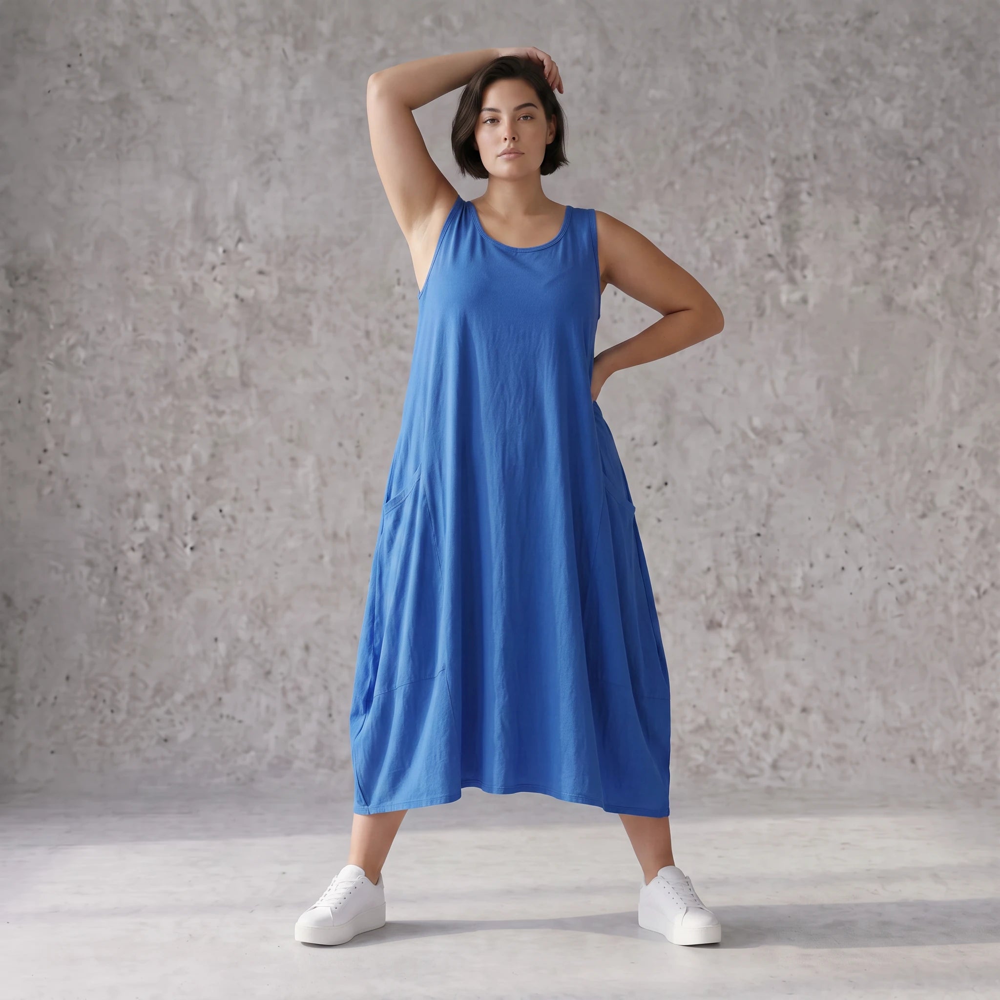 Damen Kleid Avantgarde Viskose Royalblau, Ballonschnitt, ärmellos, Flügeltaschen, Oversize große Größen – AKH Fashion