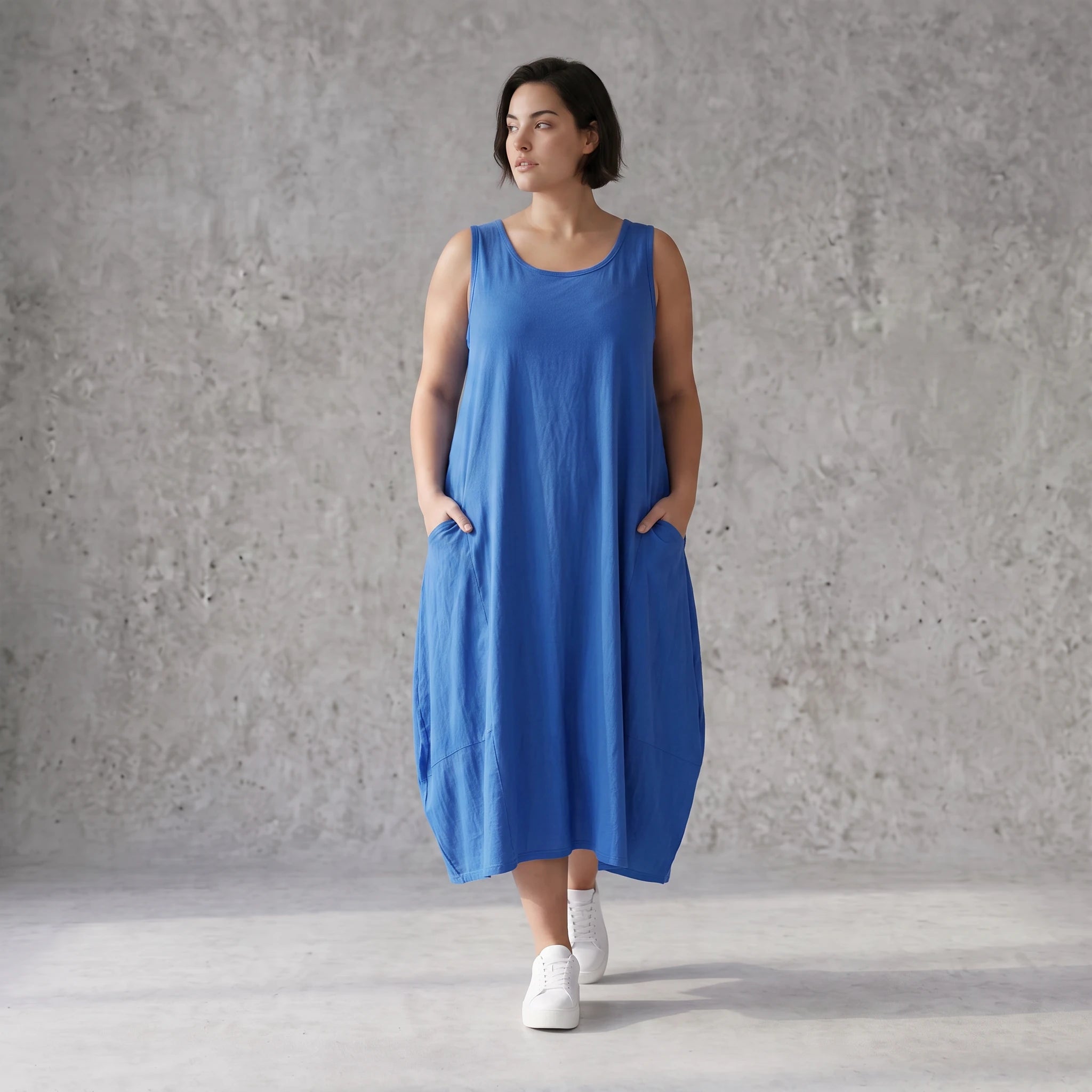 Damen Kleid Avantgarde Viskose Royalblau, Ballonschnitt, ärmellos, Flügeltaschen, Oversize große Größen – AKH Fashion