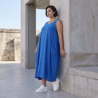 Damen Kleid Avantgarde Viskose Royalblau, Ballonschnitt, ärmellos, Flügeltaschen, Oversize große Größen – AKH Fashion
