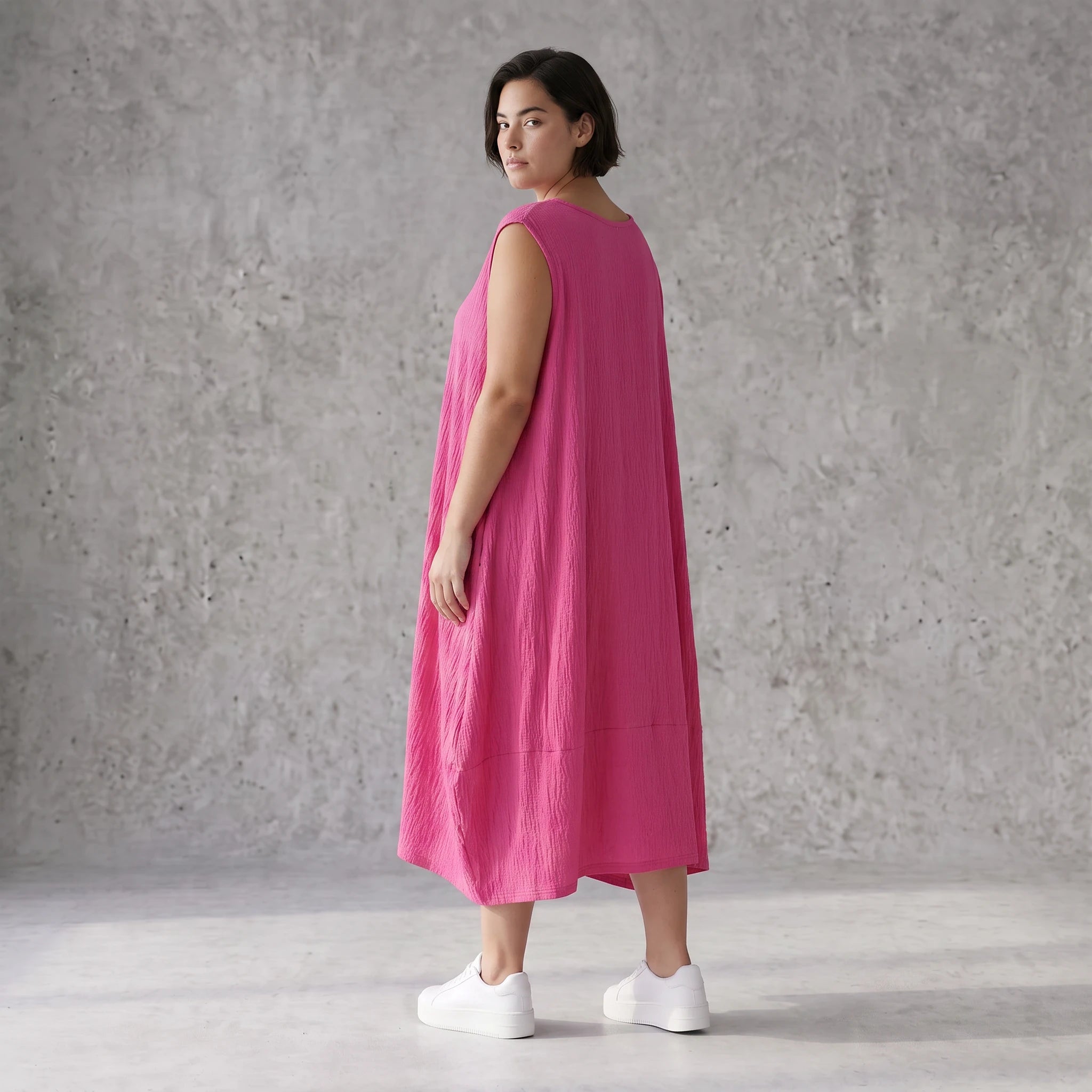 Damen Kleid Avantgarde Viskose Fuchsia, Ballonschnitt, ärmellos, Flügeltaschen, Oversize große Größen – AKH Fashion