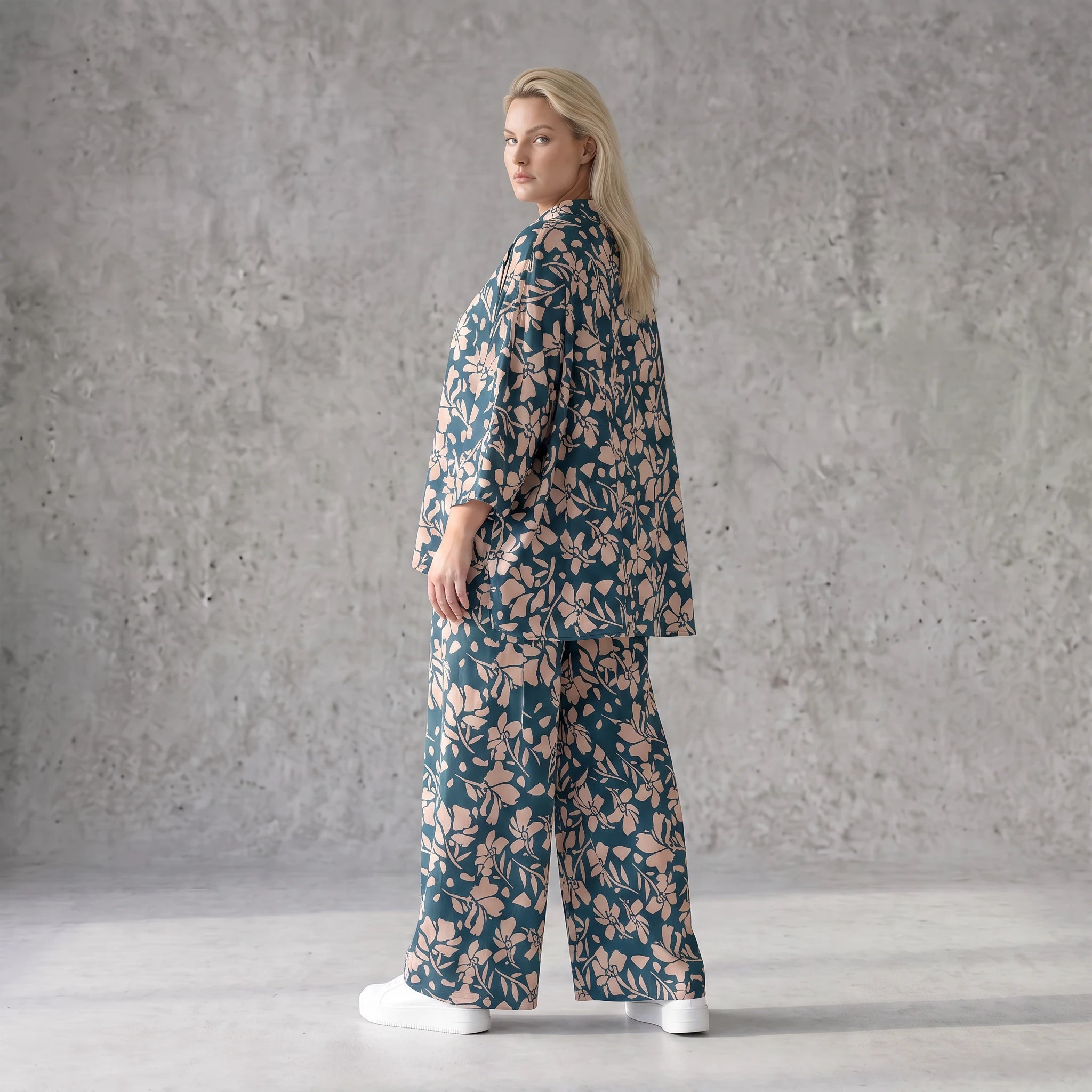 Damen Bluse Avantgarde Viskose Petrol/Rose, locker fallend, angeschnitten, Hemdkragen, Oversize große Größen – AKH Fashion