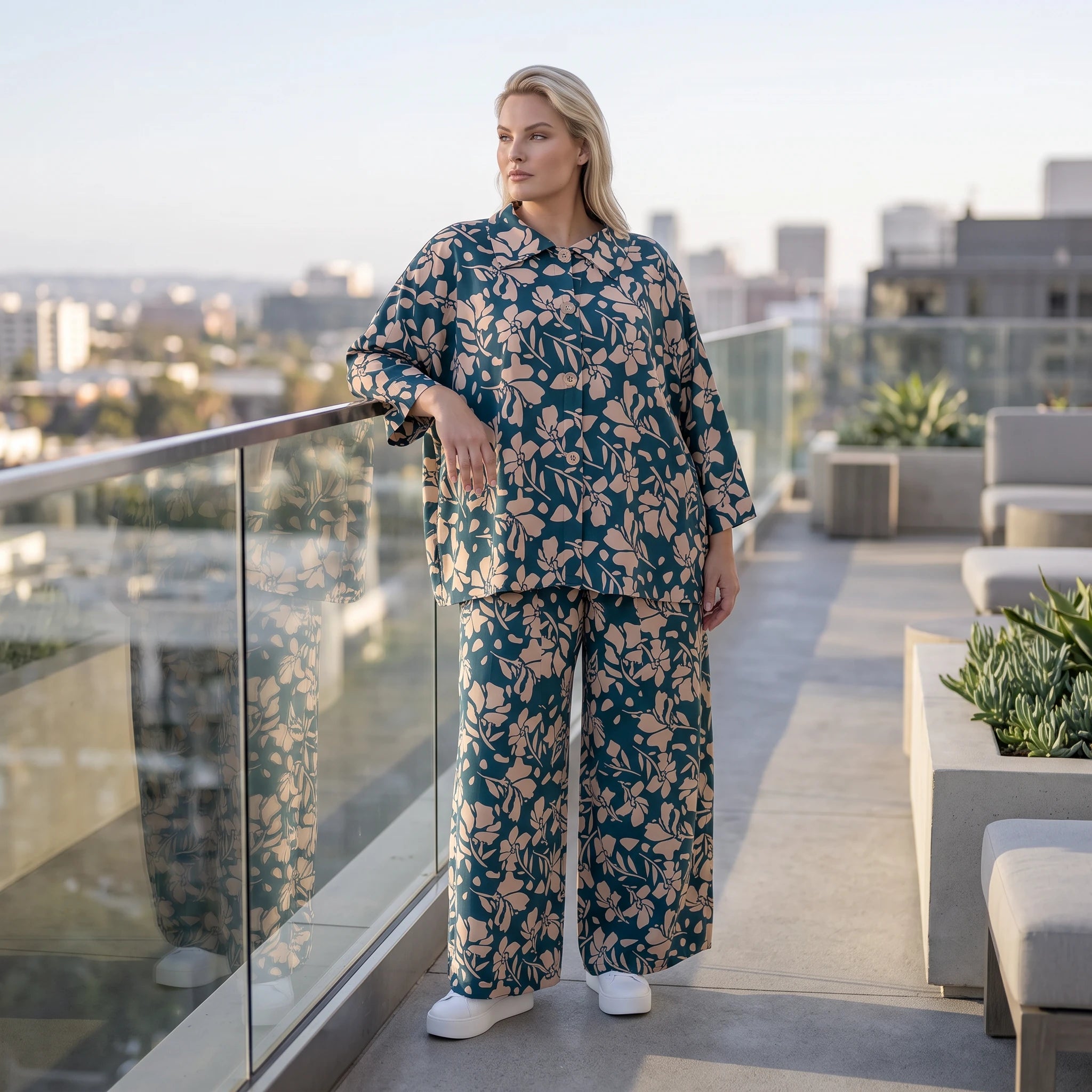 Damen Bluse Avantgarde Viskose Petrol/Rose, locker fallend, angeschnitten, Hemdkragen, Oversize große Größen – AKH Fashion